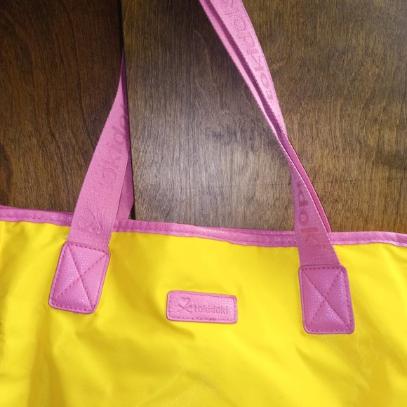 Tokidoki nylon tote style bag/bucket purse - Picture 5 of 10